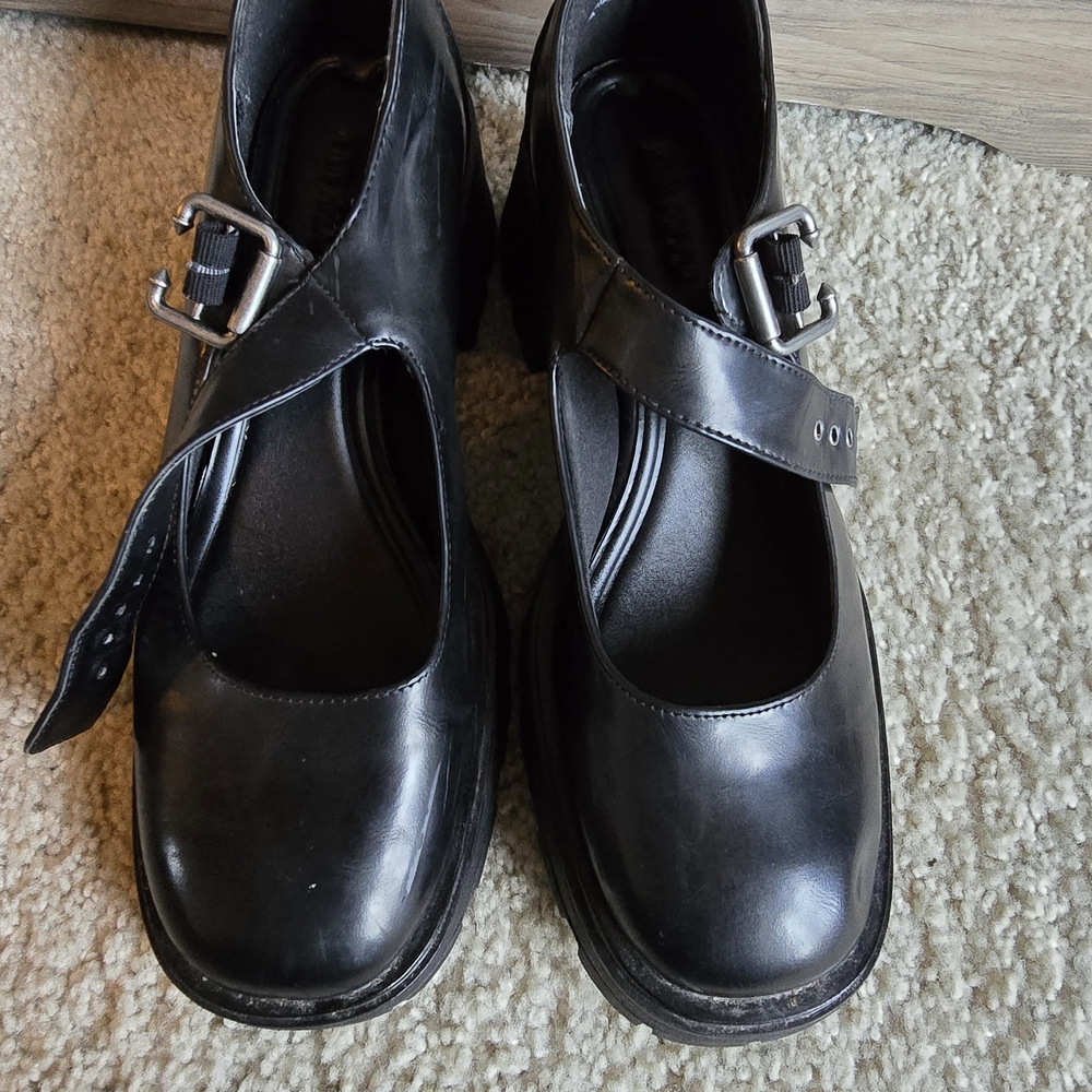 Black Mary Jane Shoes with Buckle